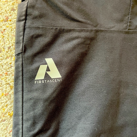 W’s Eddie Bauer Waterproof Ski/Snowboard Pants, size small, black. - Picture 4 of 6